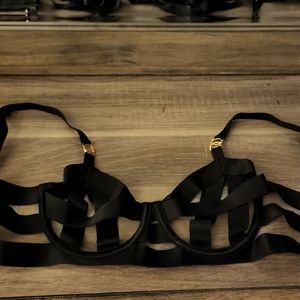 VS Black strappy bralette 34B